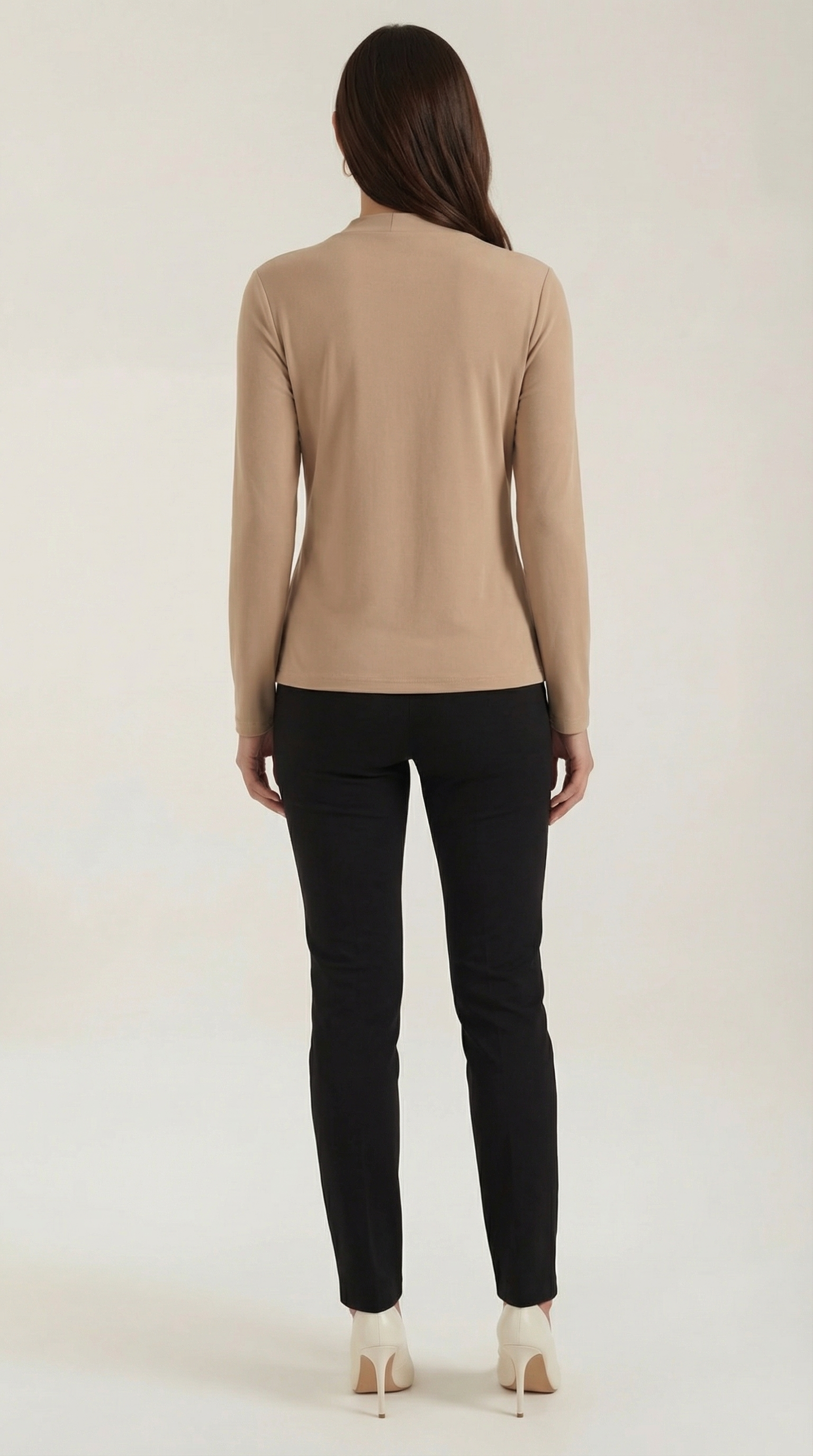 Blusa de cuello mock con lazo delicado