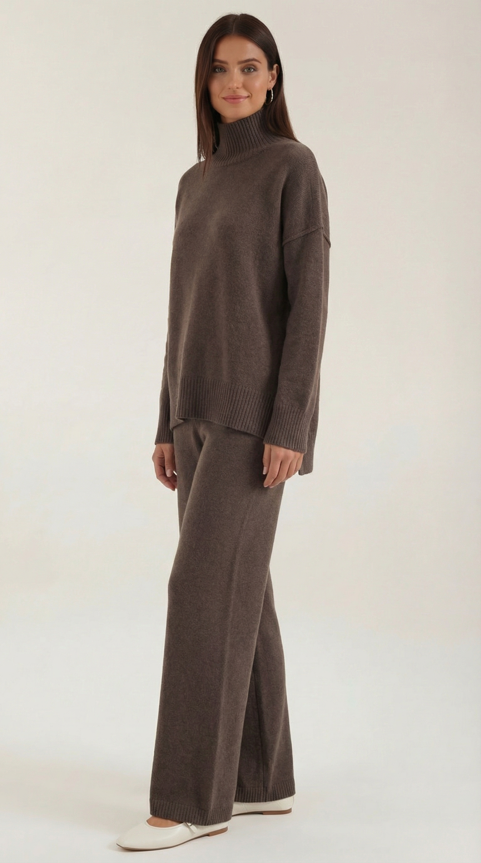 Conjunto de suéter de cuello alto con pantalones vaqueros