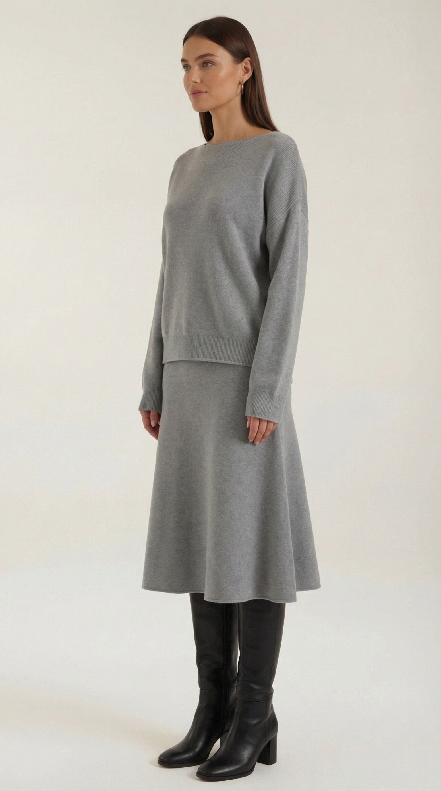 Conjunto de suéter y falda de silueta elegante