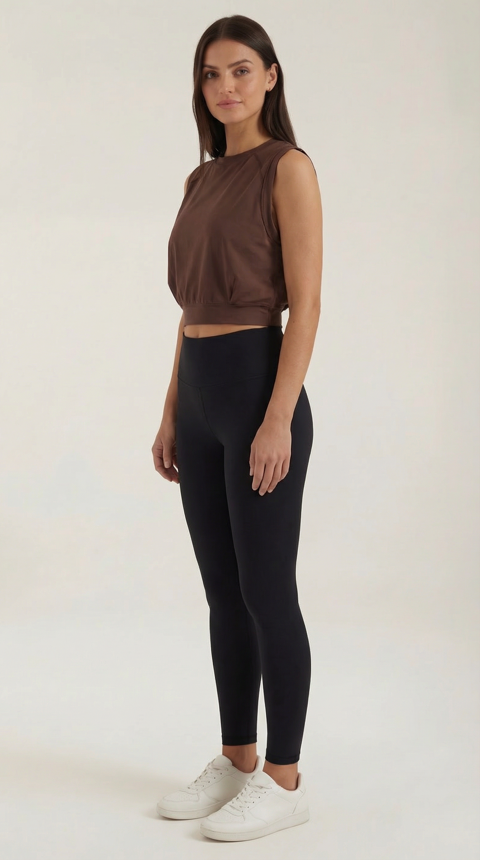 Crop top básico de silueta moderna