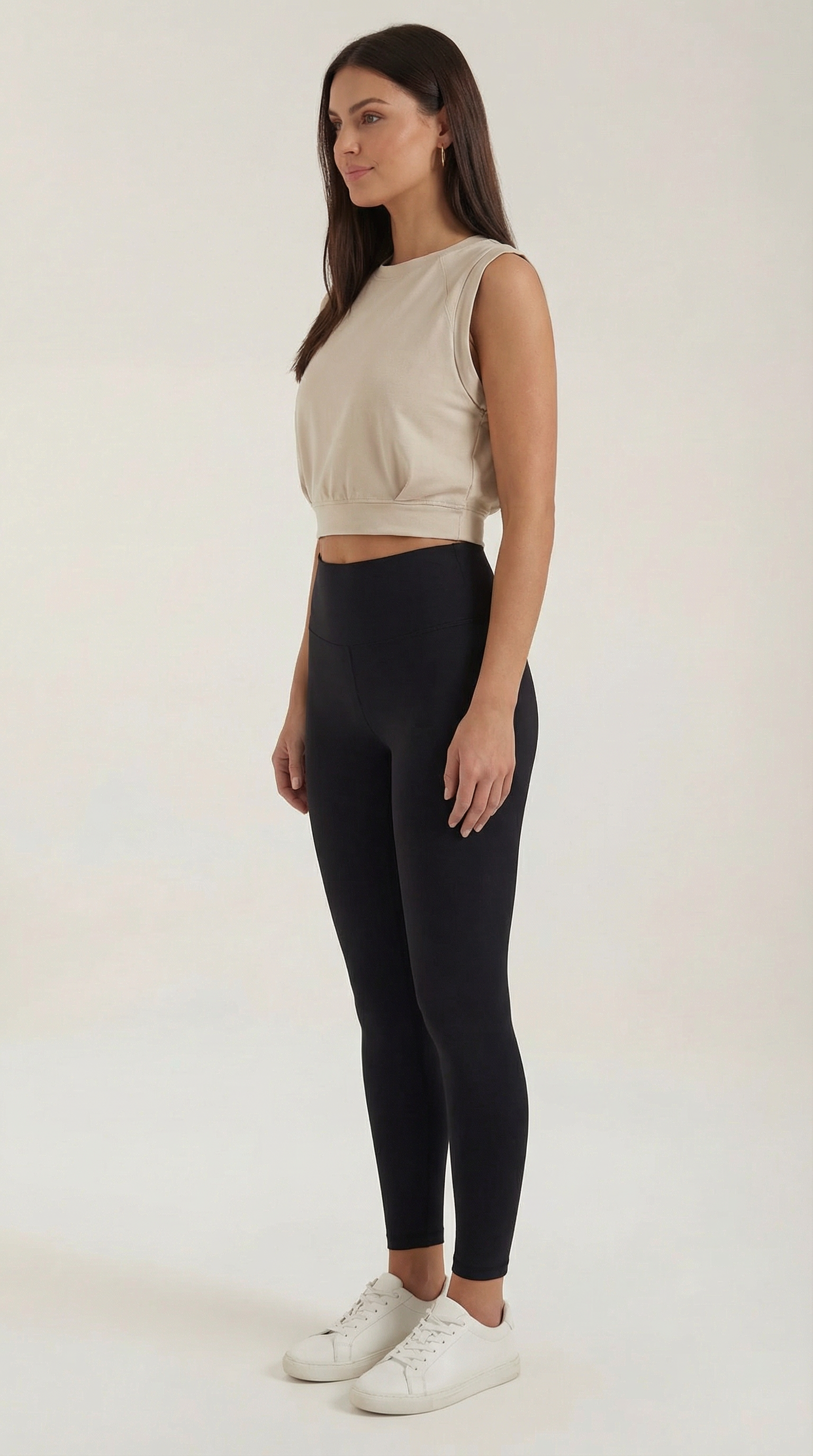 Crop top básico de silueta moderna