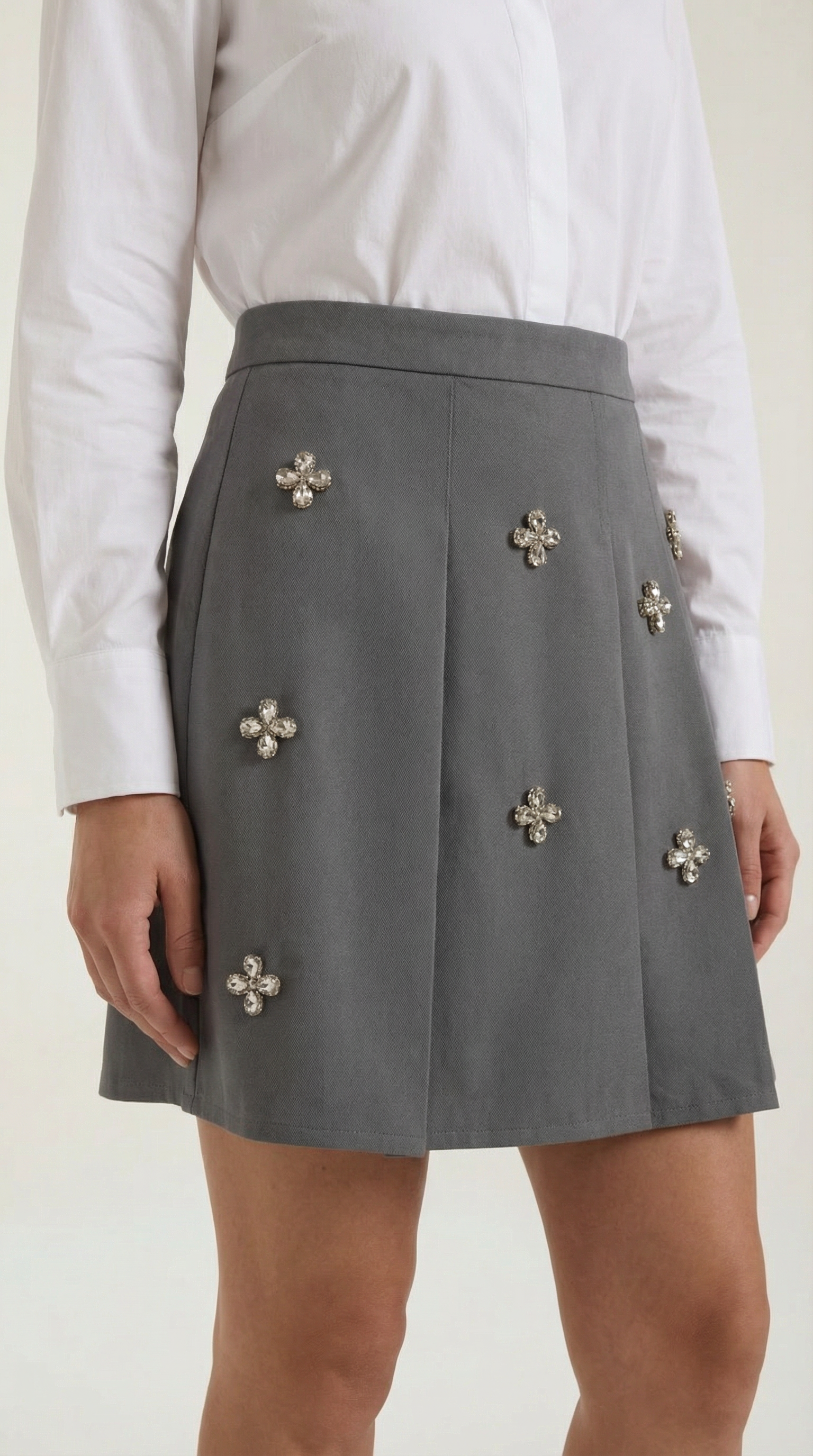 Falda de punto con textura suave y femenina