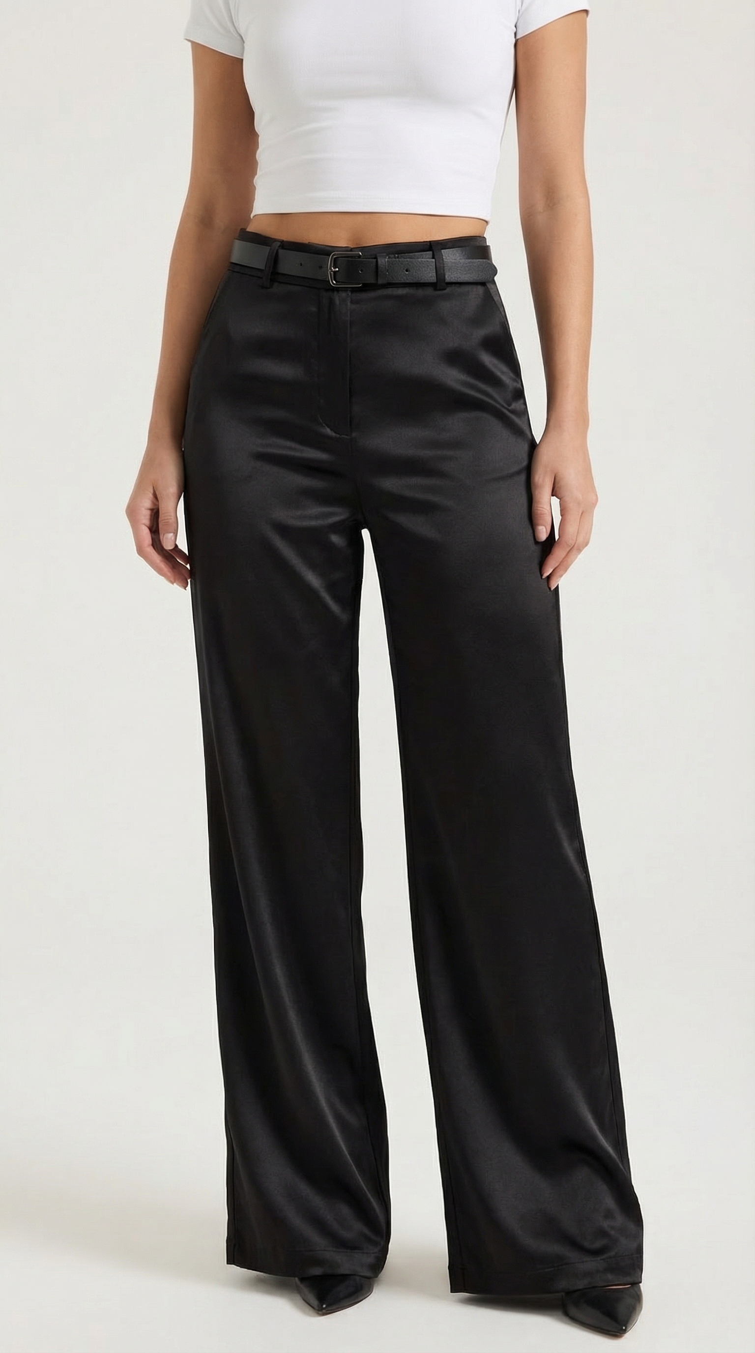 Pantalón ancho de tejido fluido