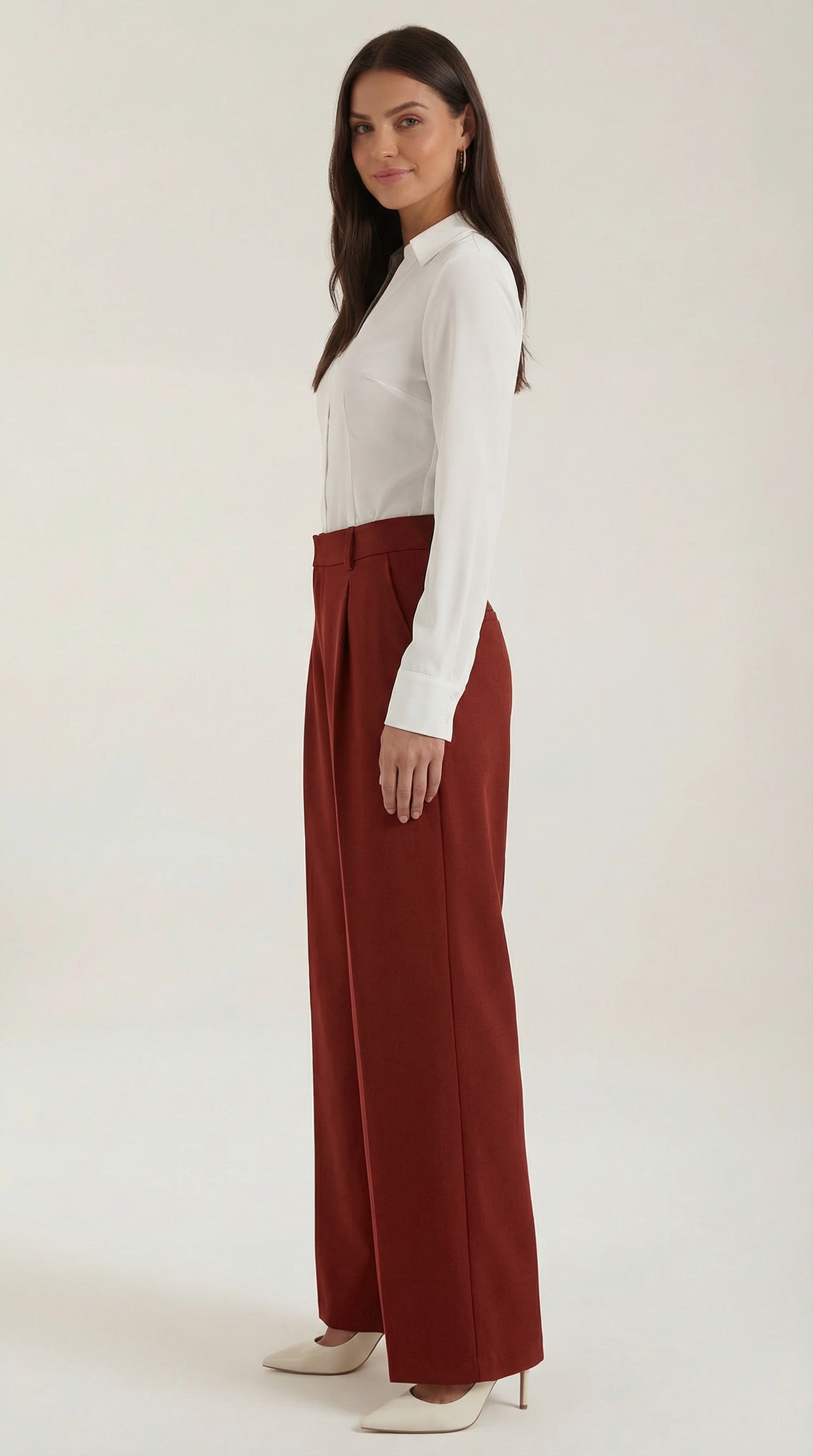 Pantalón de pierna ancha de diseño minimalista