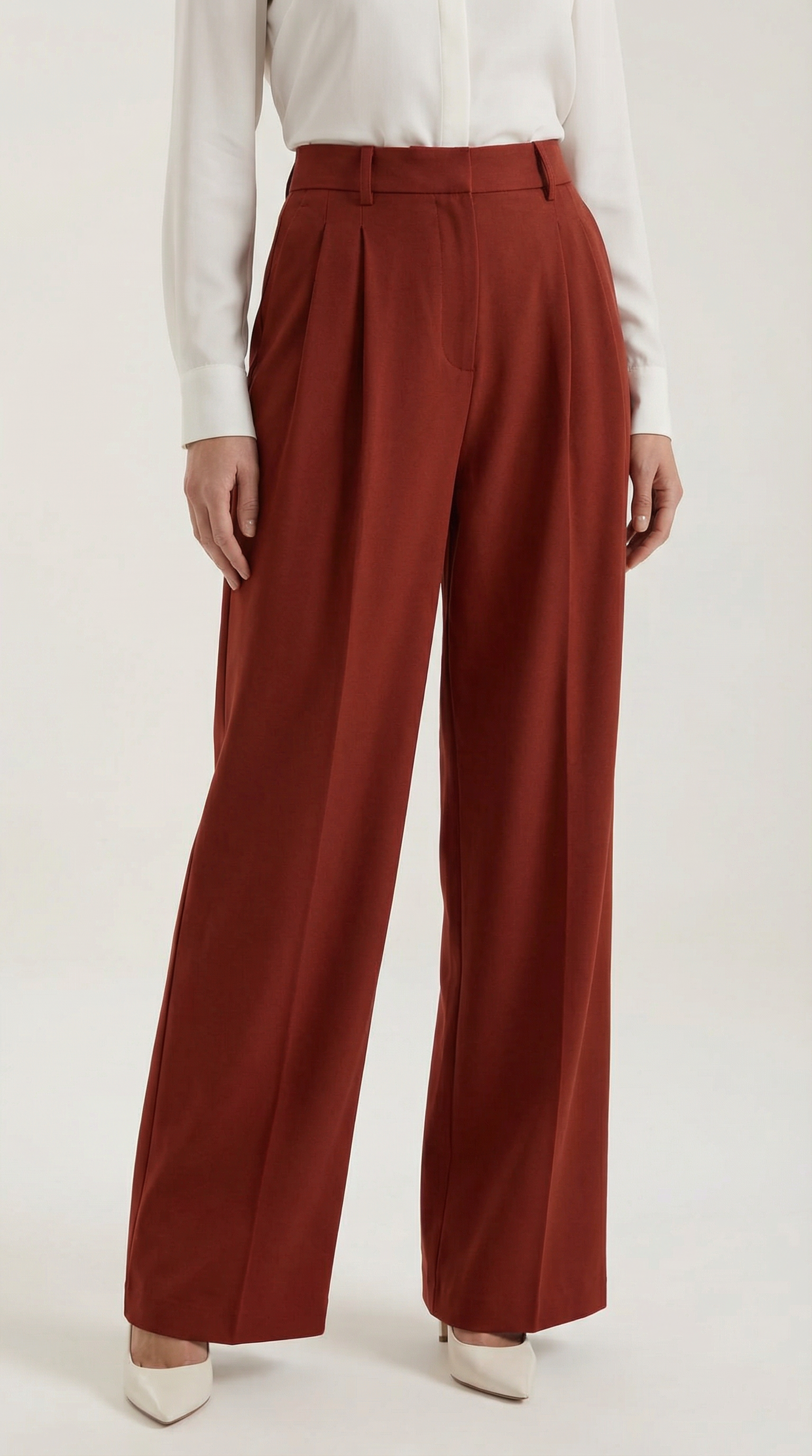 Pantalón de pierna ancha de diseño minimalista