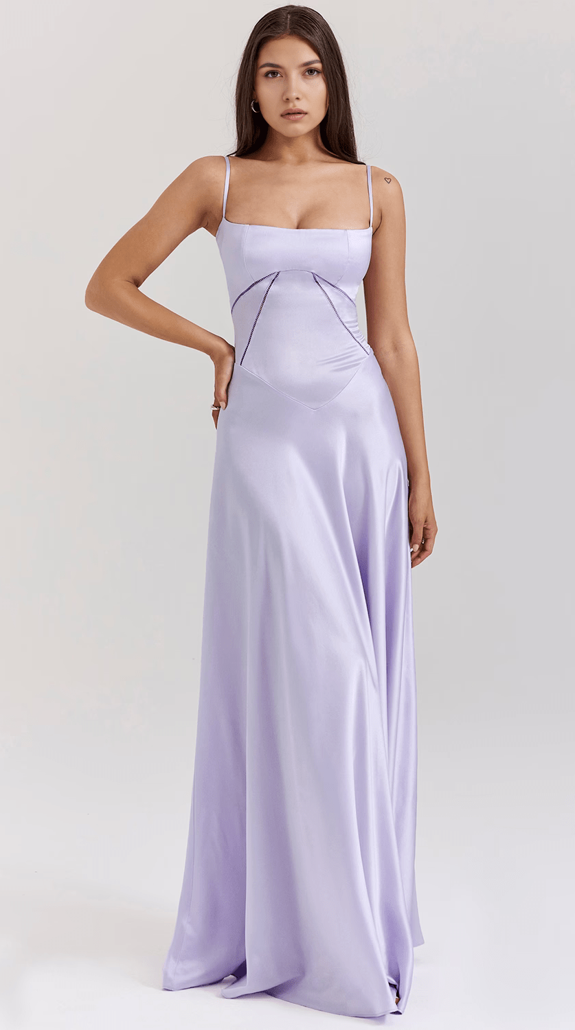 Vestido maxi de corte fluido refinado