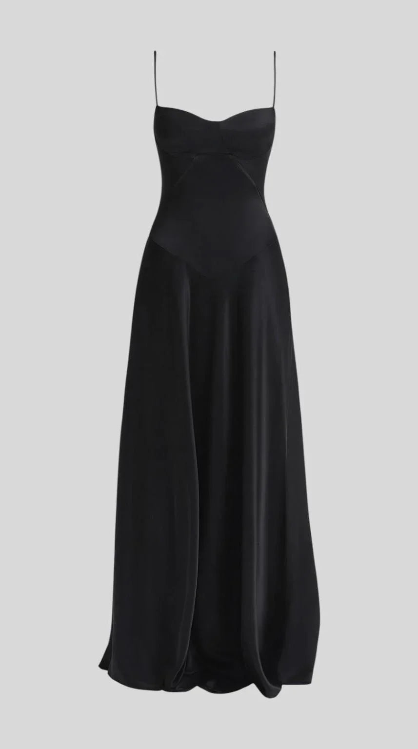 Vestido maxi de corte fluido refinado