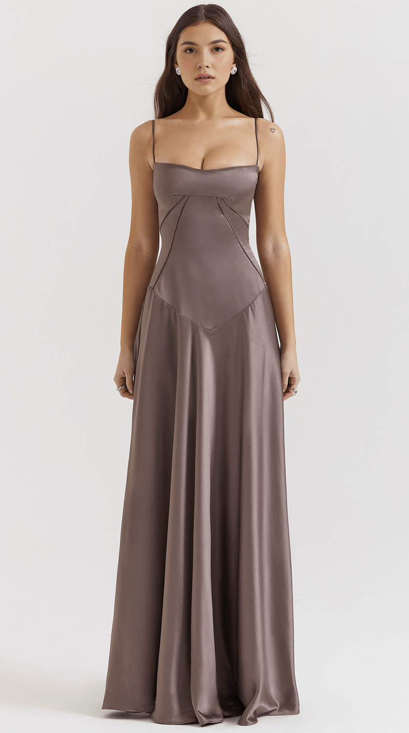 Vestido maxi de corte fluido refinado