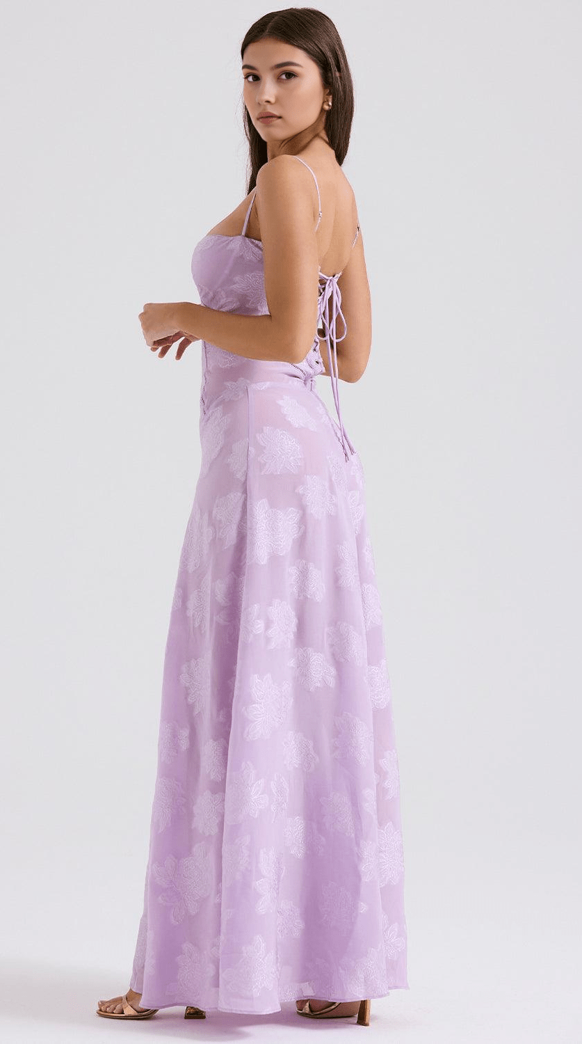 Vestido maxi de silueta fluida y drapeado