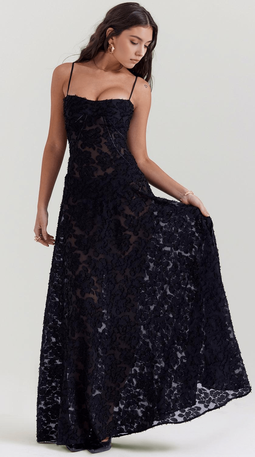 Vestido maxi de silueta fluida y drapeado