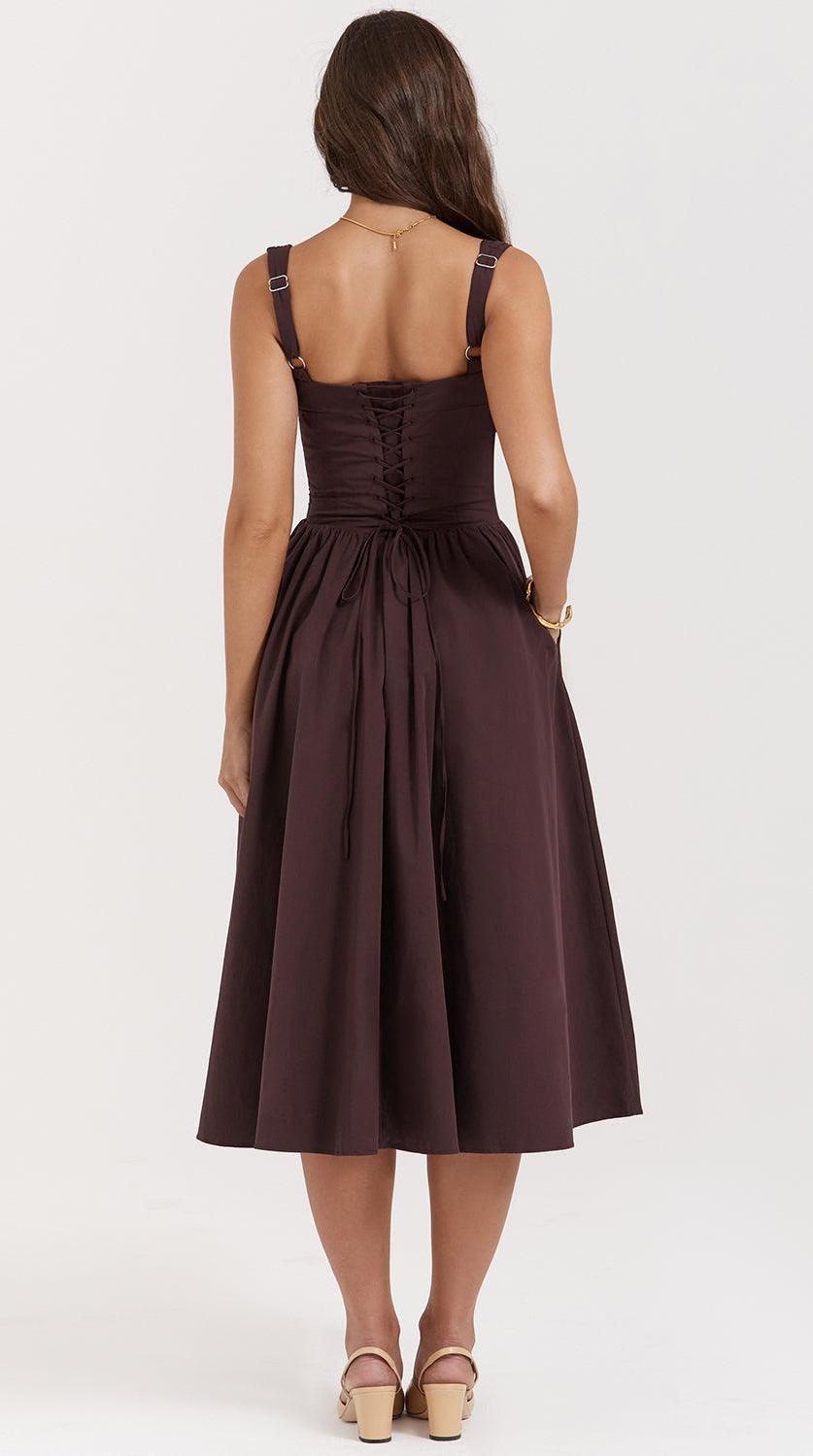 Vestido midi con drapeado elegante