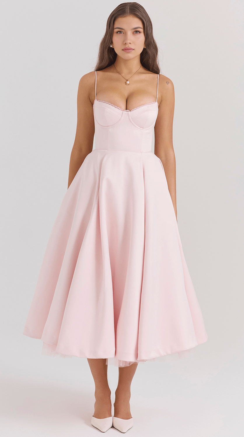 Vestido midi de silueta drapeada