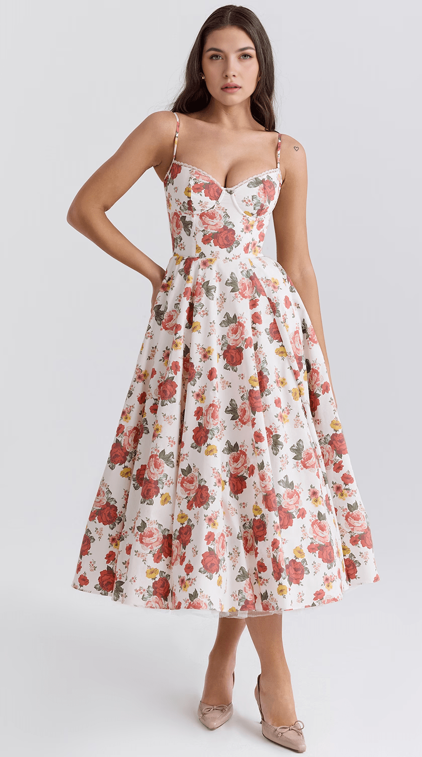 Vestido midi de silueta drapeada