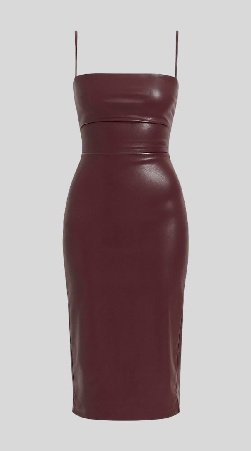 Vestido midi drapeado de silueta fluida