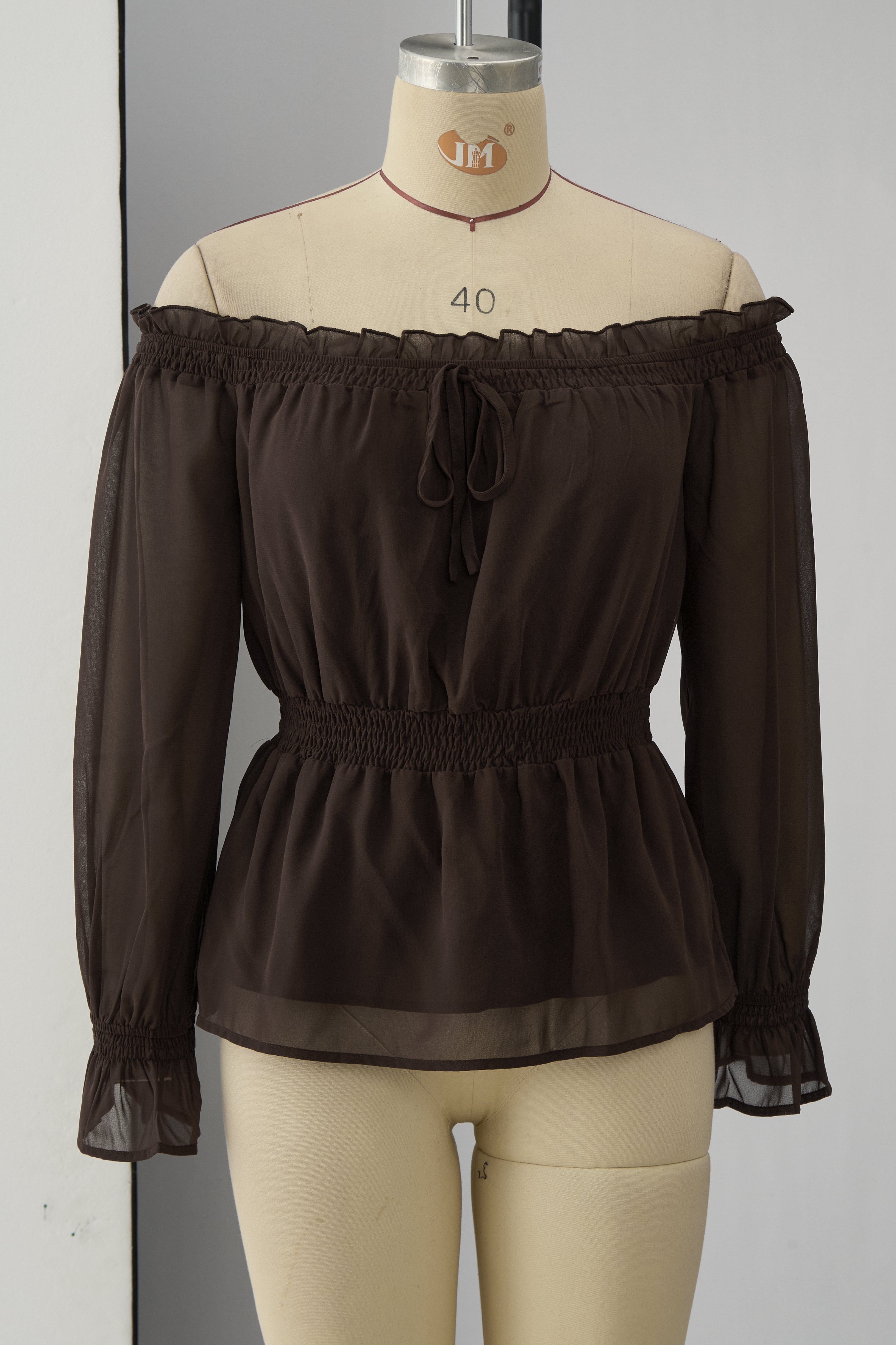 Blusa Marrón con Volantes