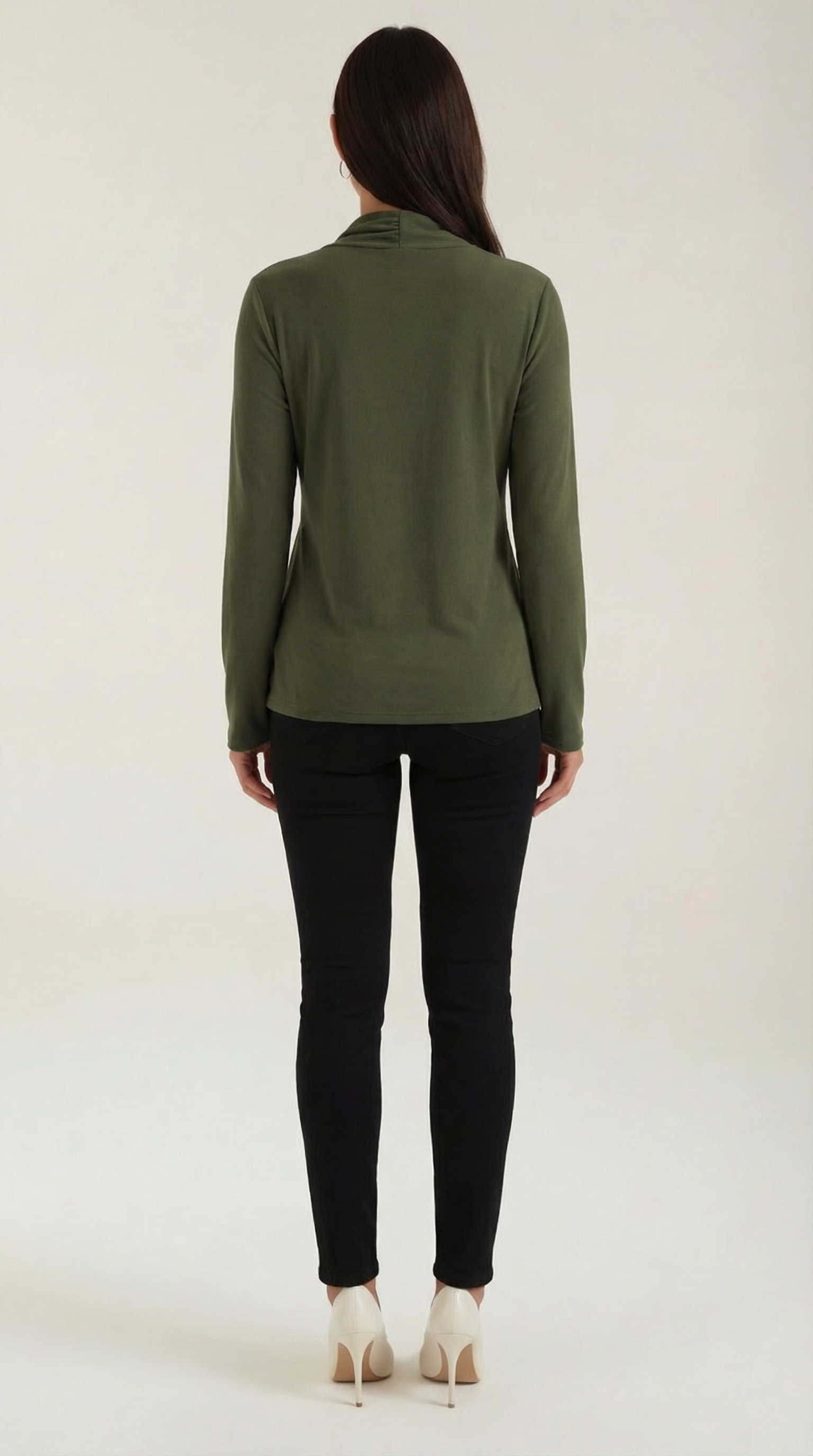 Blusa de cuello mock con lazo delicado