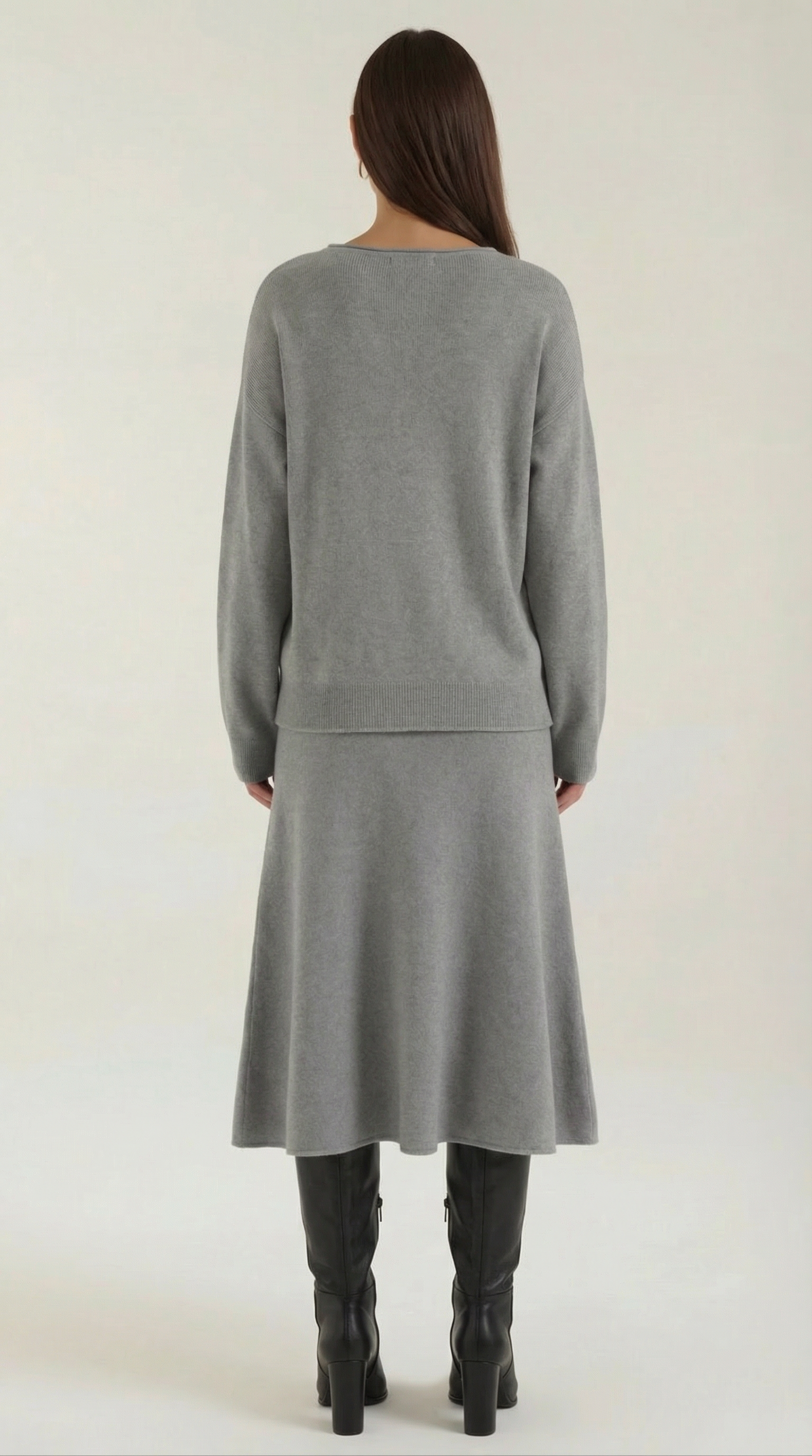 Conjunto de suéter y falda de silueta elegante