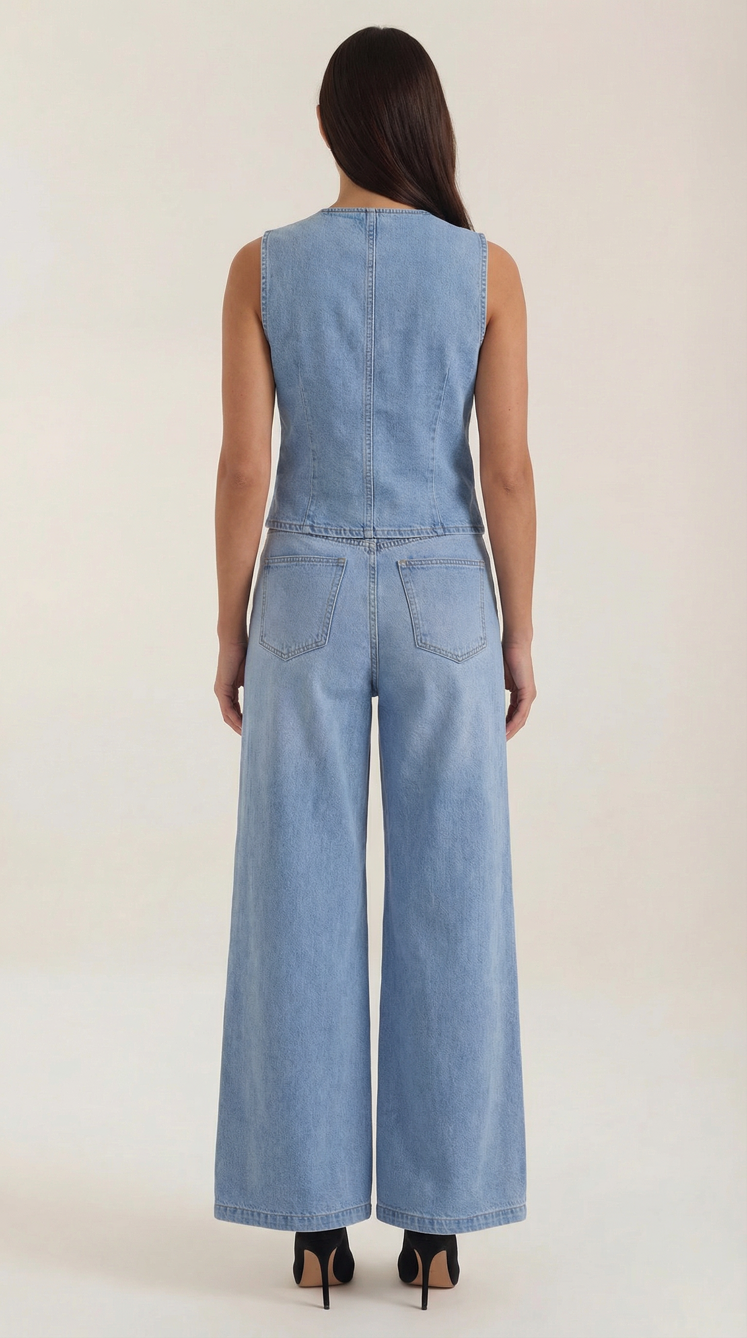 Conjunto vaquero coordinado de estilo moderno