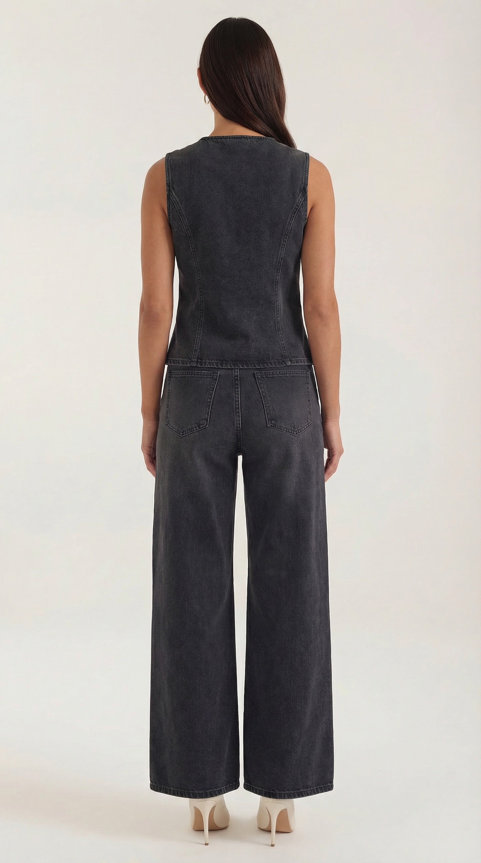 Conjunto vaquero coordinado de estilo moderno