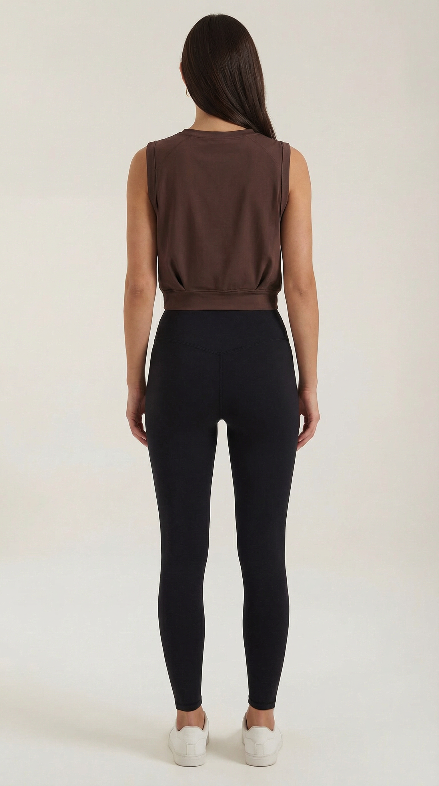 Crop top básico de silueta moderna