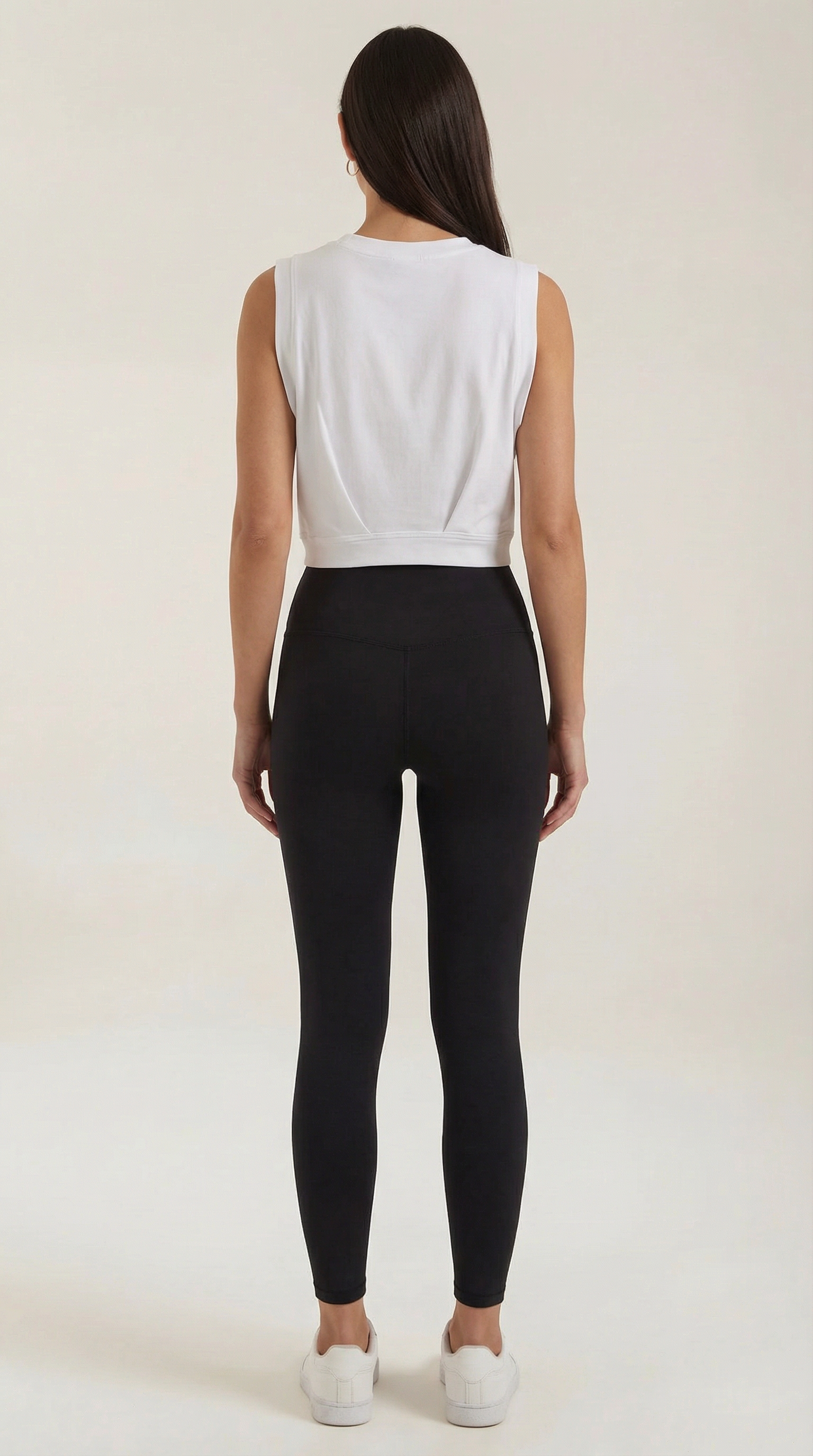Crop top básico de silueta moderna