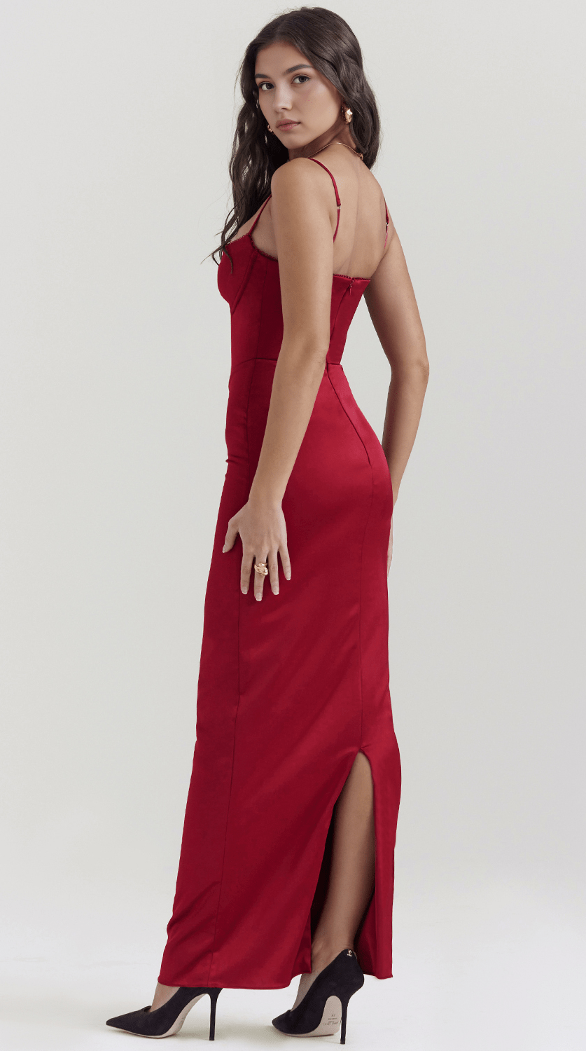 Maxivestido de silueta fluida con caída suave