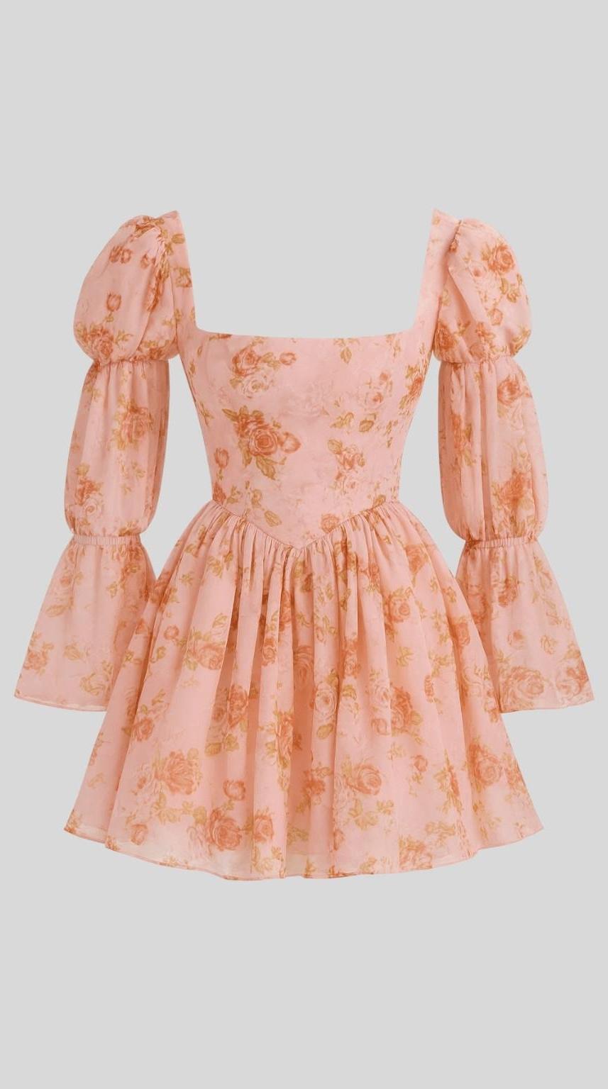 Minivestido de silueta favorecedora y resistente