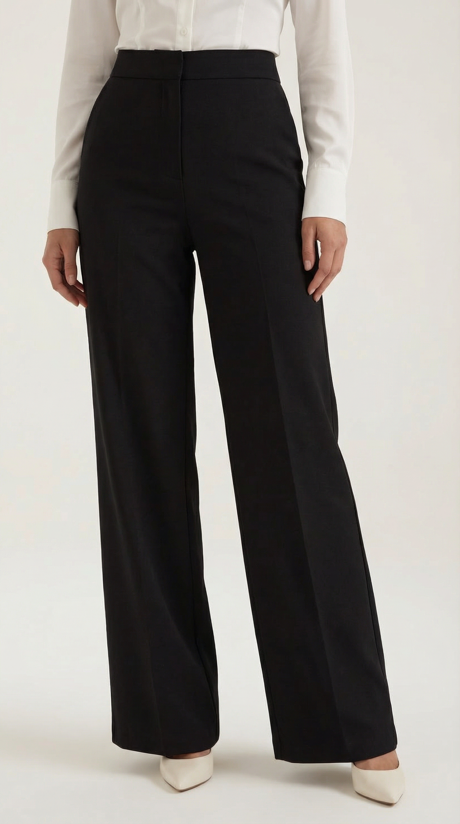 Pantalón de pierna ancha de diseño minimalista