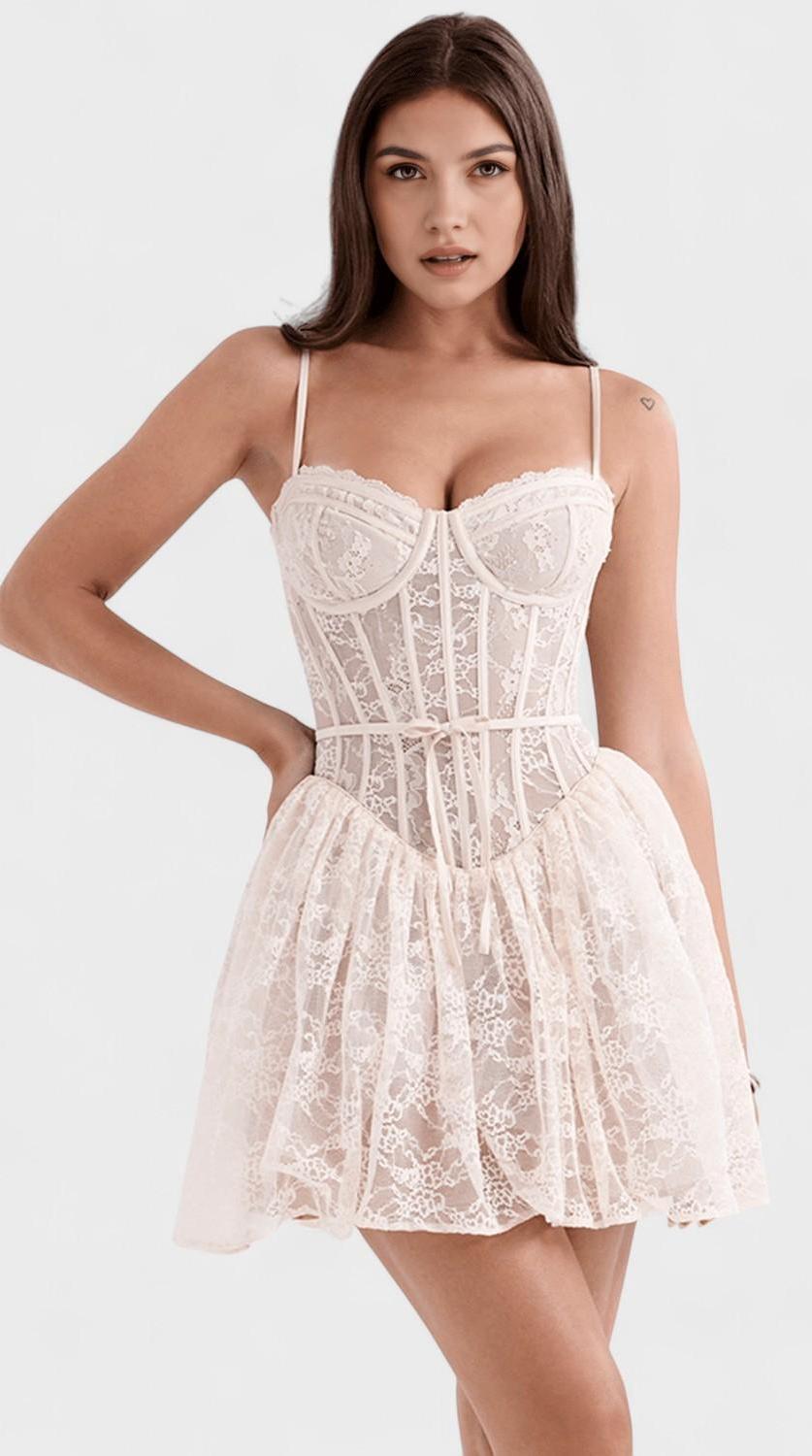 Vestido corto premium de corte femenino versátil