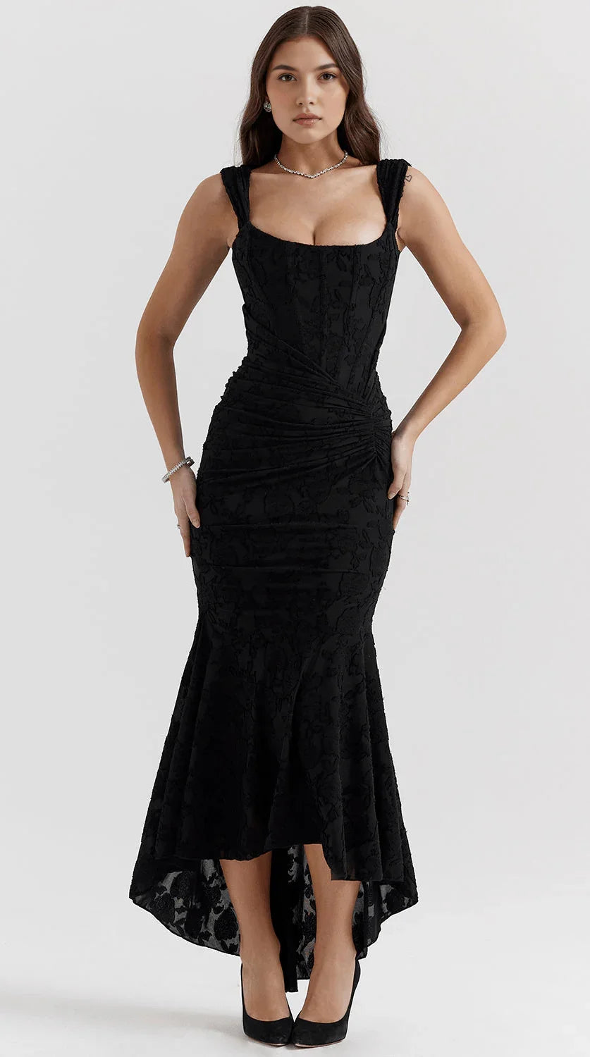 Vestido maxi de corte fluido y silueta elegante