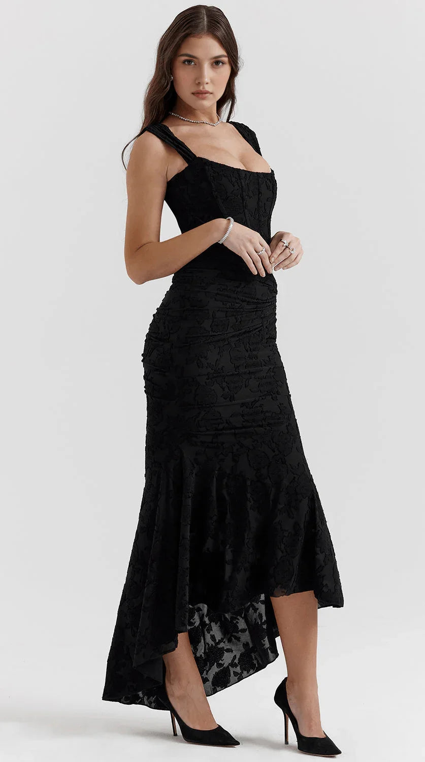 Vestido maxi de corte fluido y silueta elegante