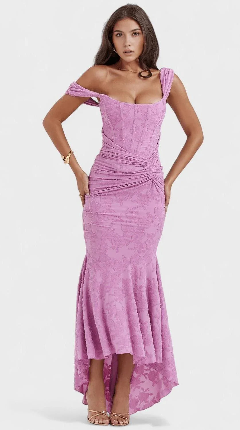 Vestido maxi de corte fluido y silueta elegante