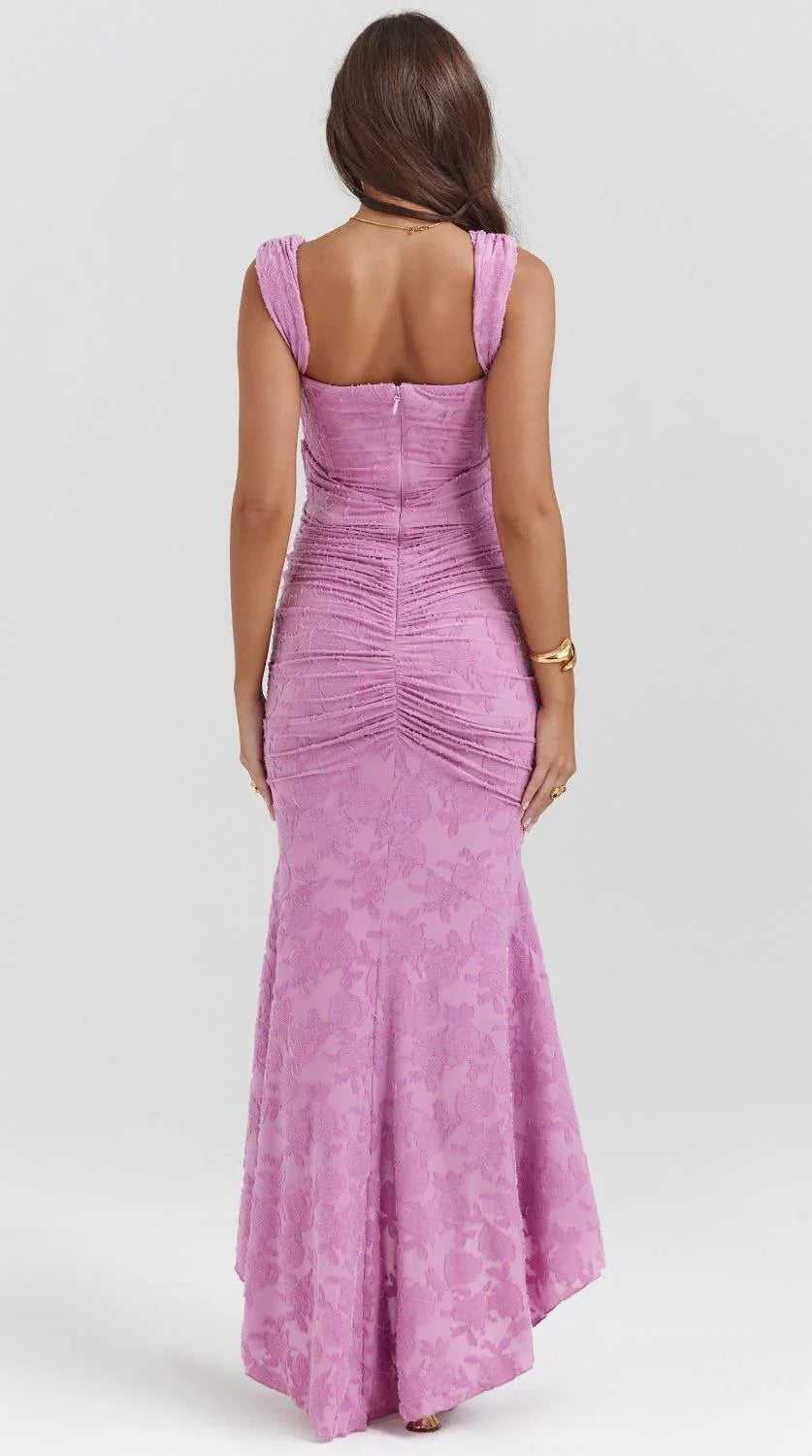 Vestido maxi de corte fluido y silueta elegante