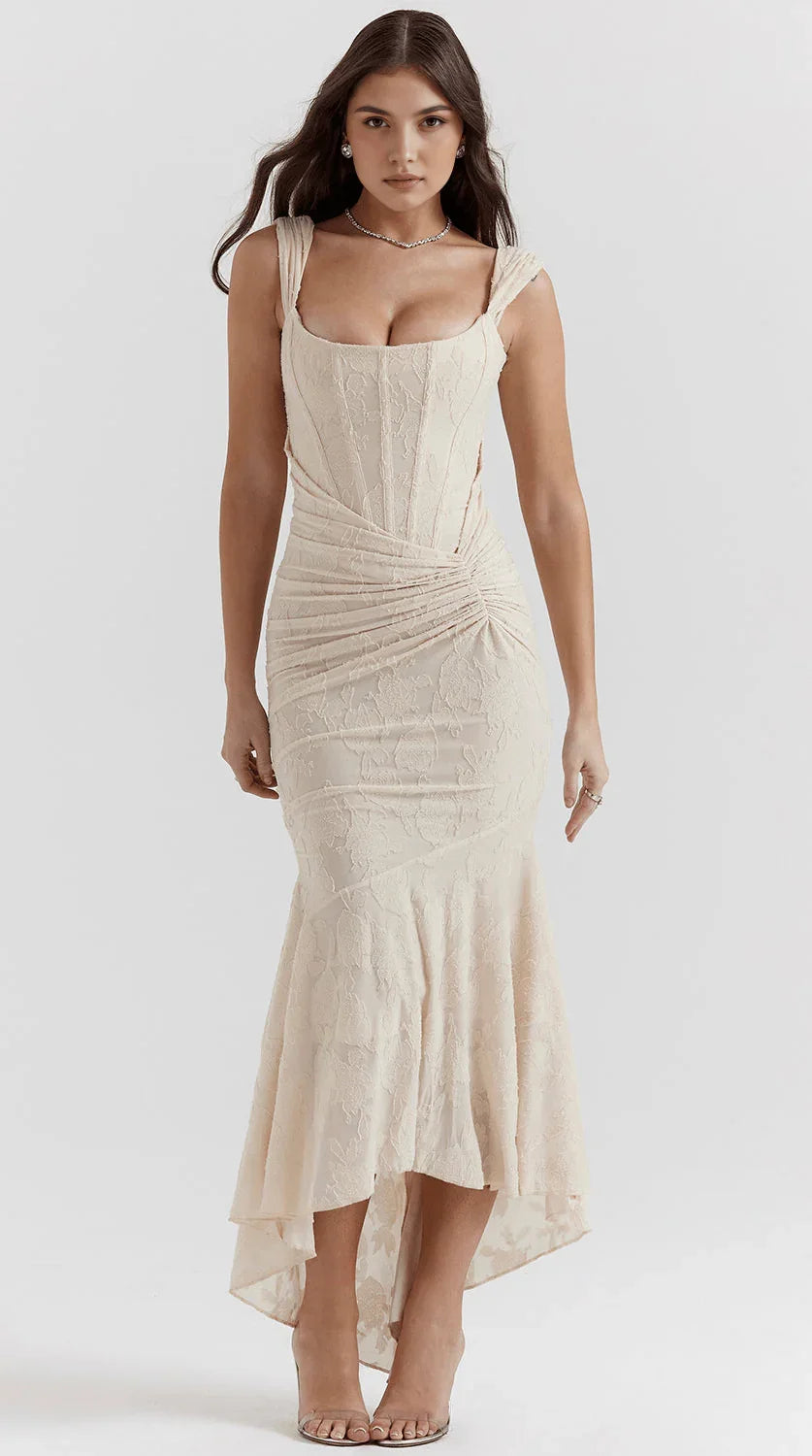 Vestido maxi de corte fluido y silueta elegante