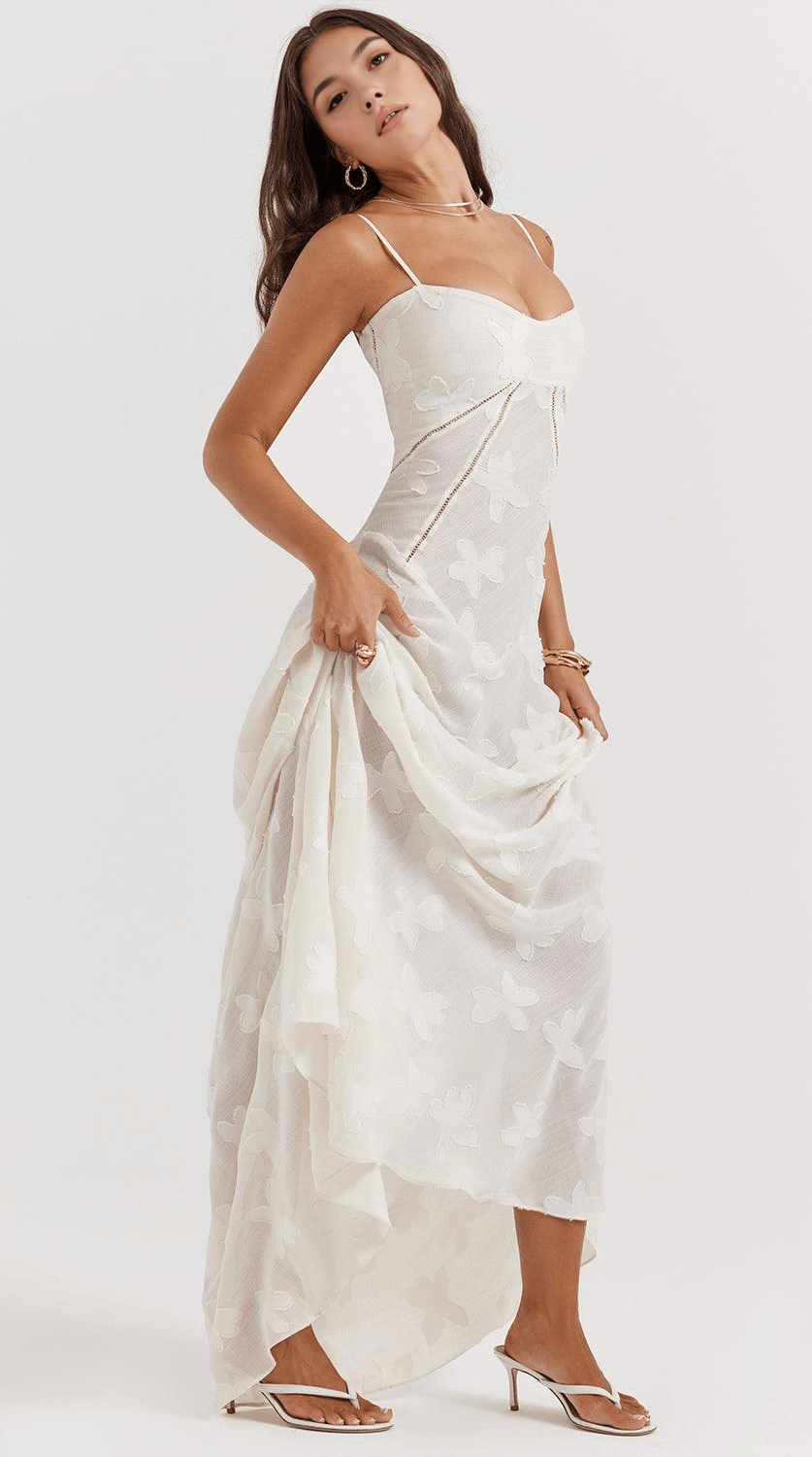 Vestido maxi de silueta fluida y drapeado