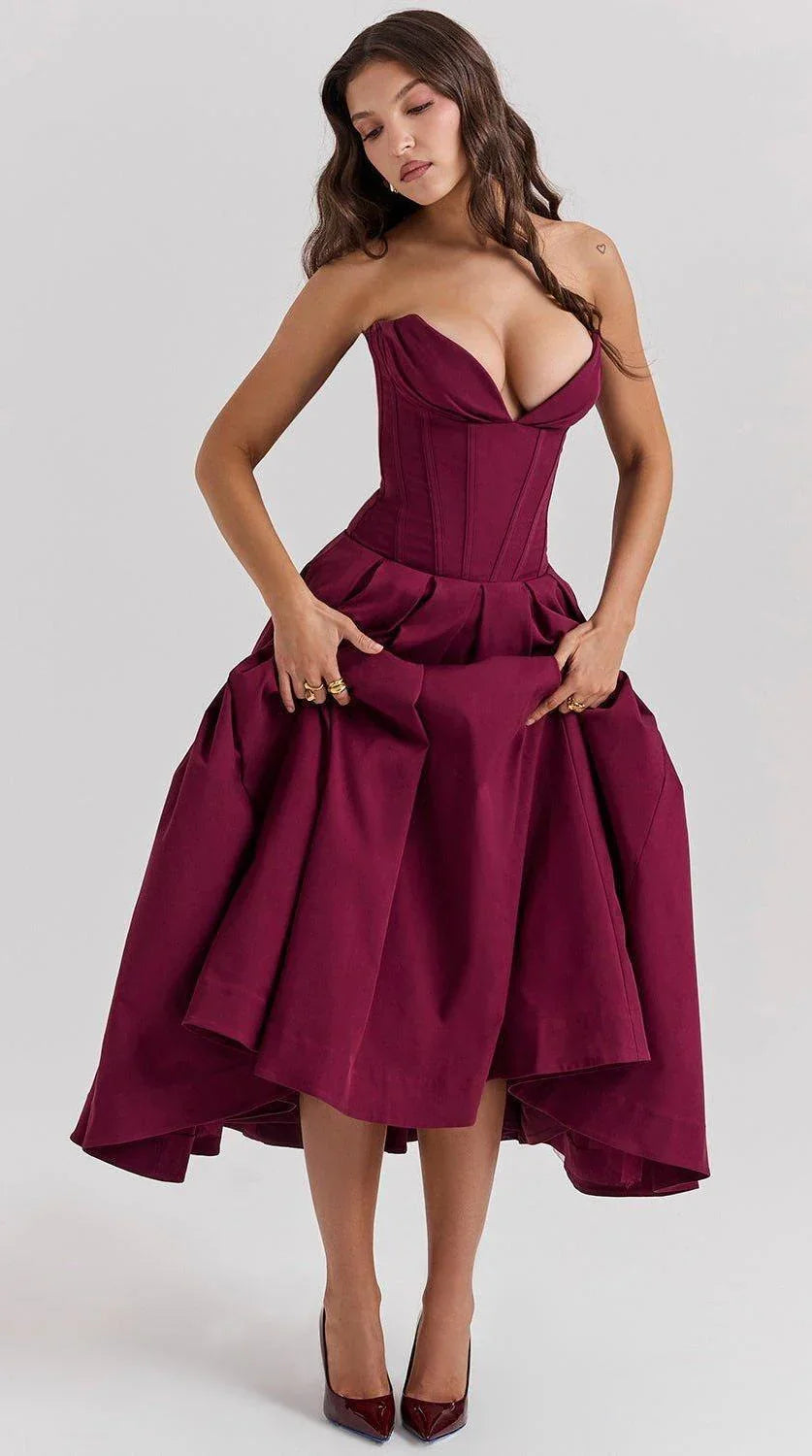 Vestido maxi fluido con detalles artesanales
