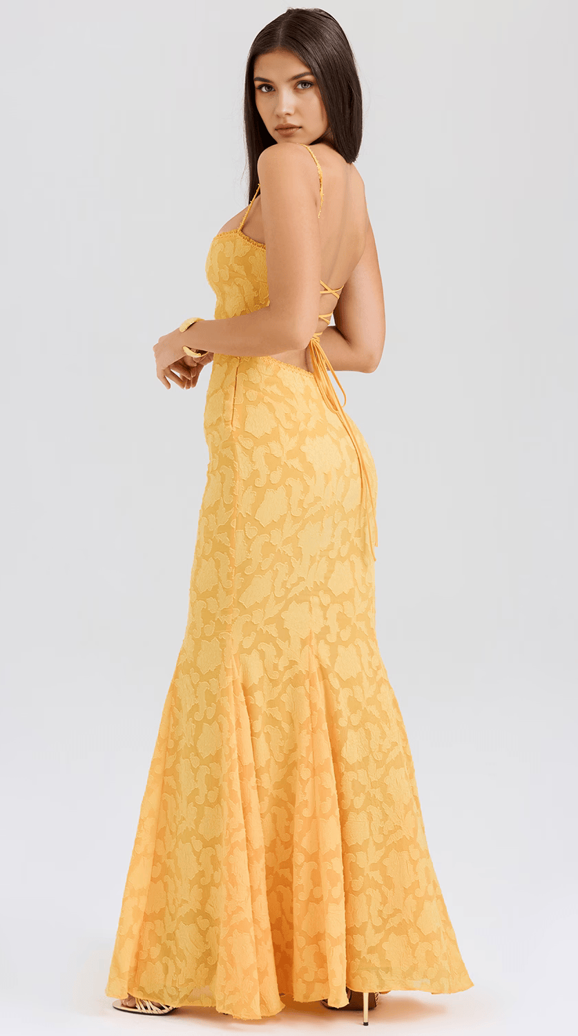 Vestido maxi fluido de silueta premium