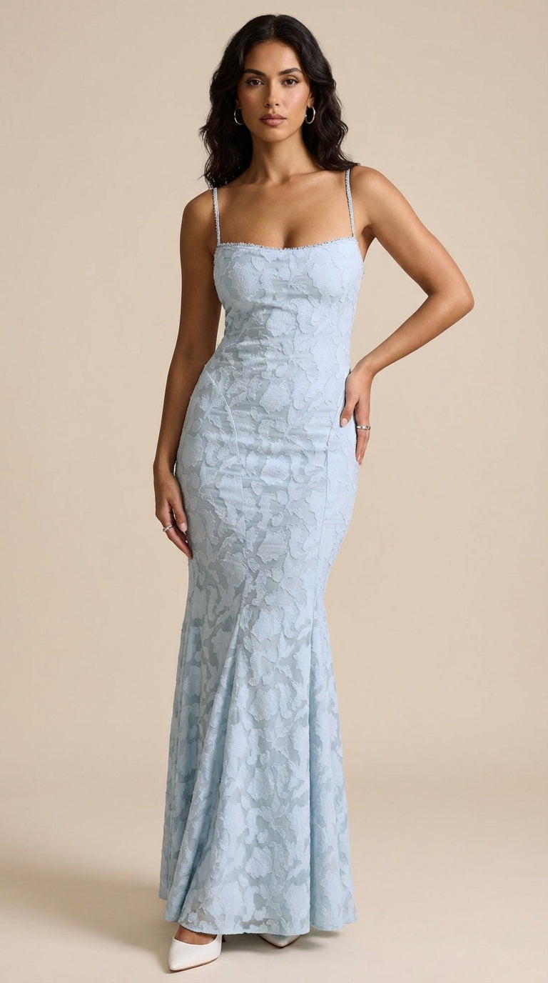 Vestido maxi fluido de silueta premium