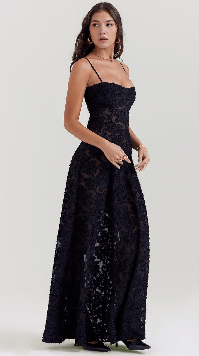 Vestido maxi ligero de silueta fluida