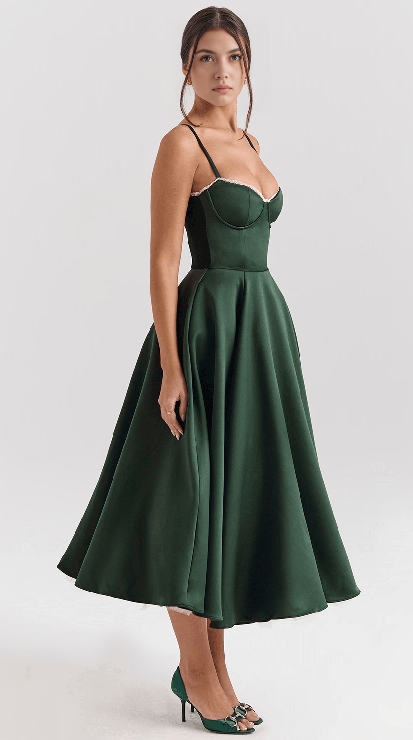 Vestido midi de silueta drapeada