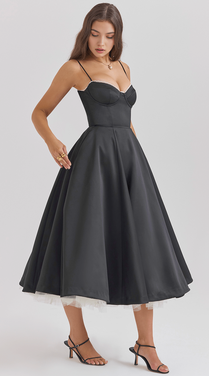Vestido midi de silueta drapeada
