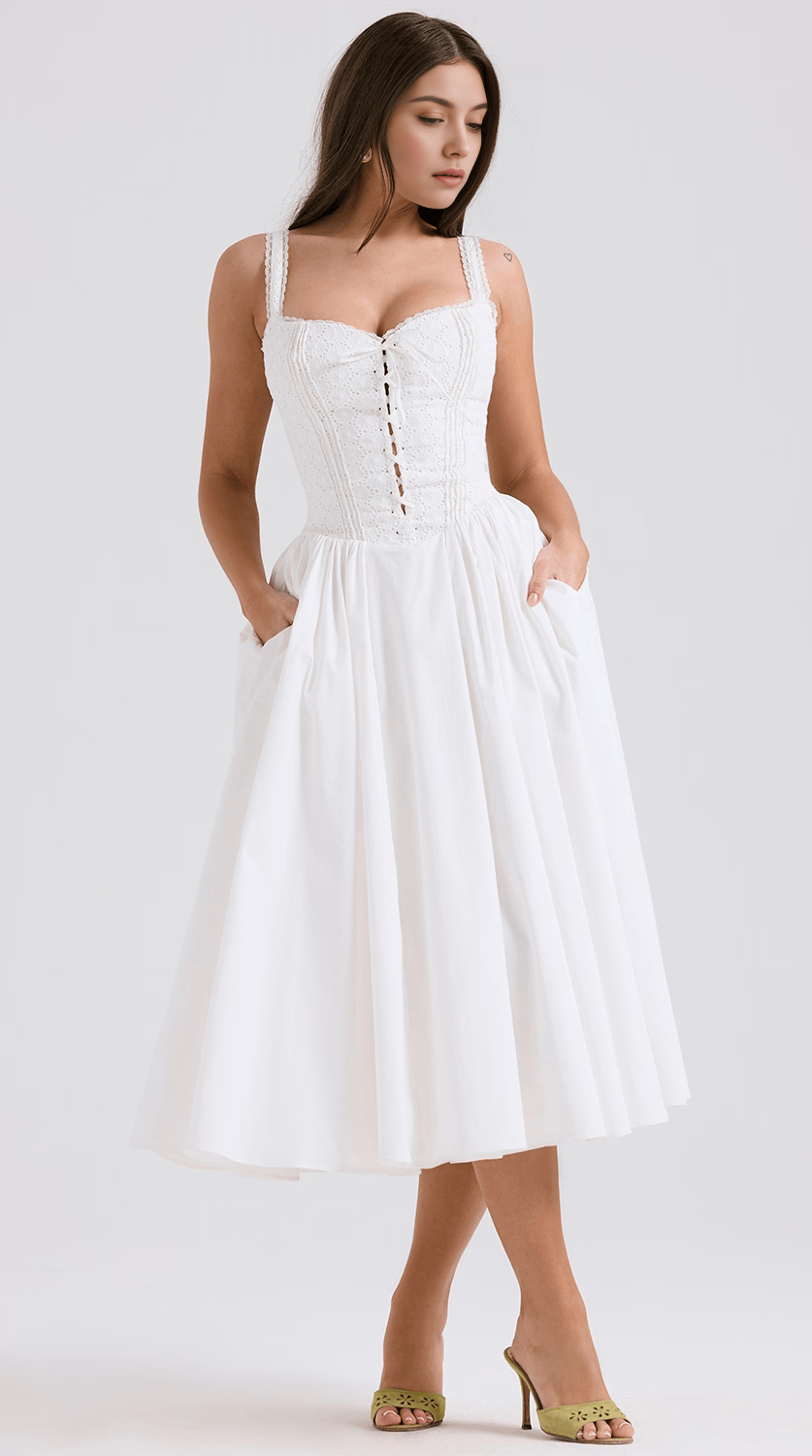 Vestido midi de silueta drapeada fluida