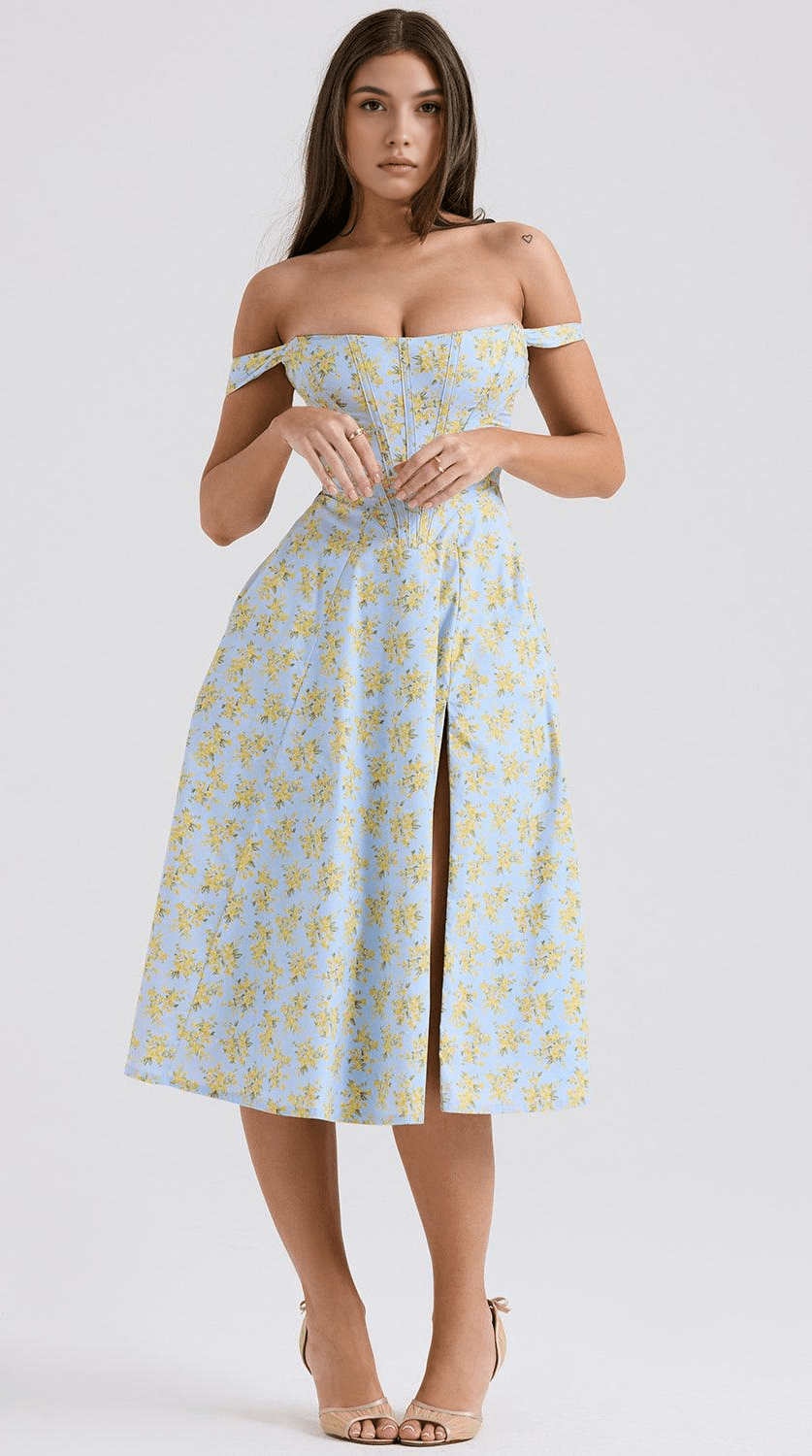 Vestido midi drapeado de silueta atemporal