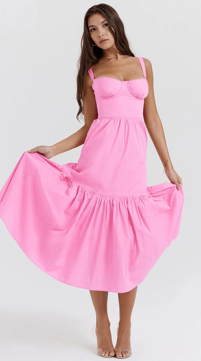 Vestido midi drapeado elegante y versátil