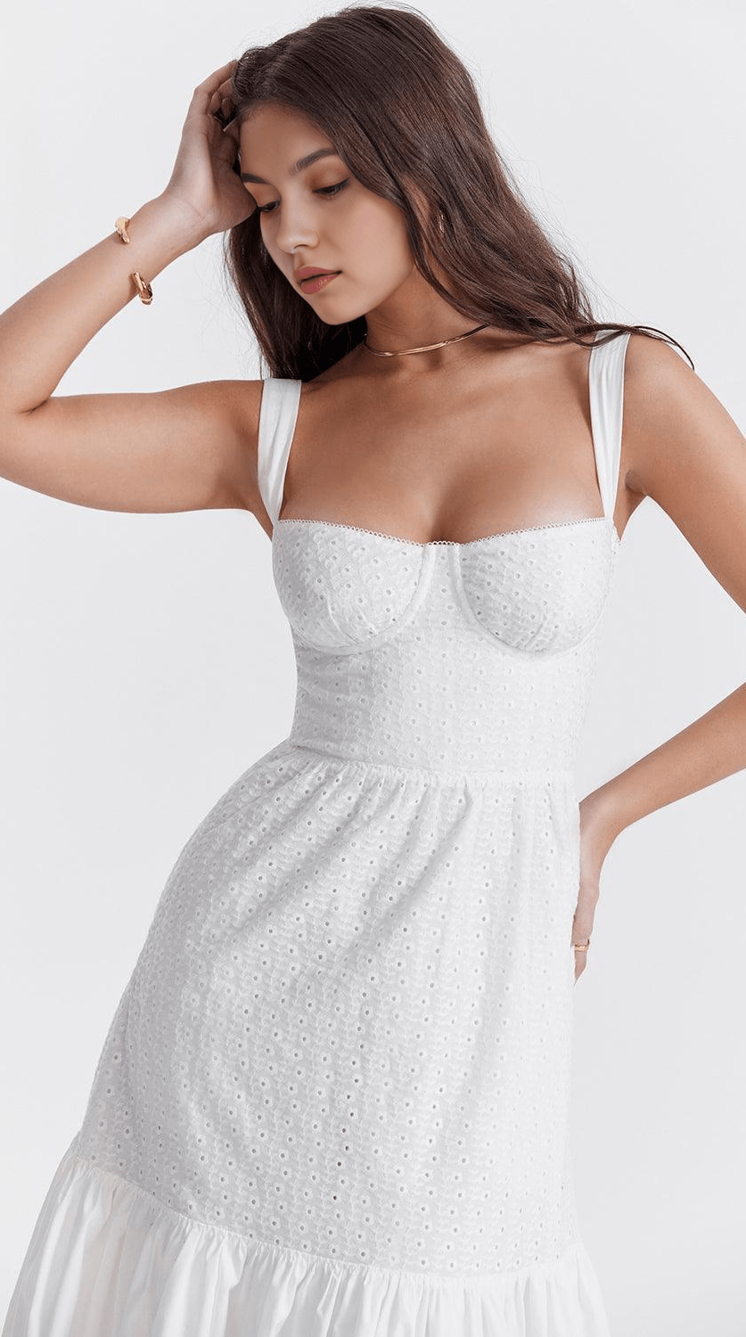Vestido midi drapeado elegante y versátil