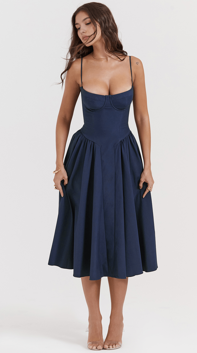 Vestido midi drapeado ligero y elegante