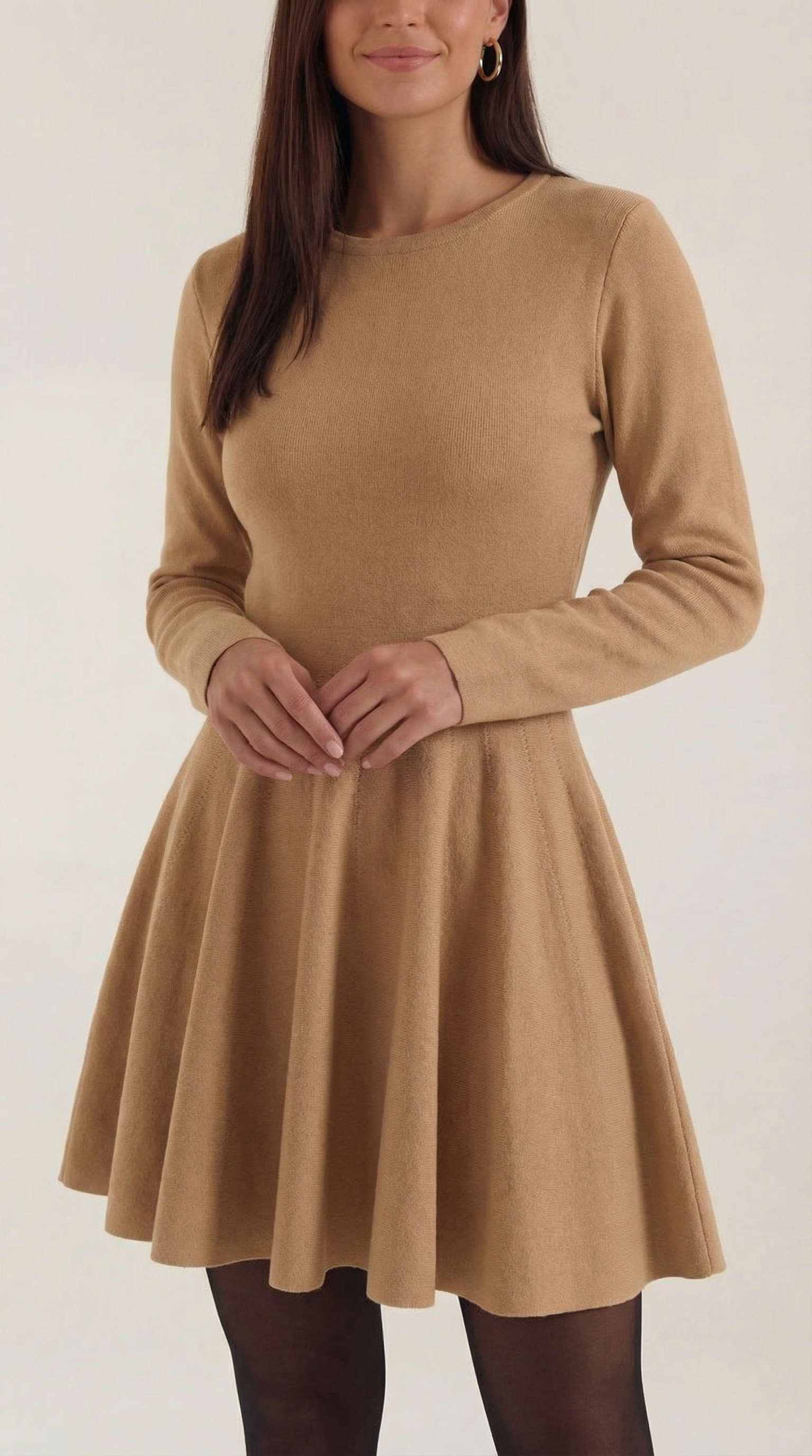 Vestido mini de manga larga con pliegues
