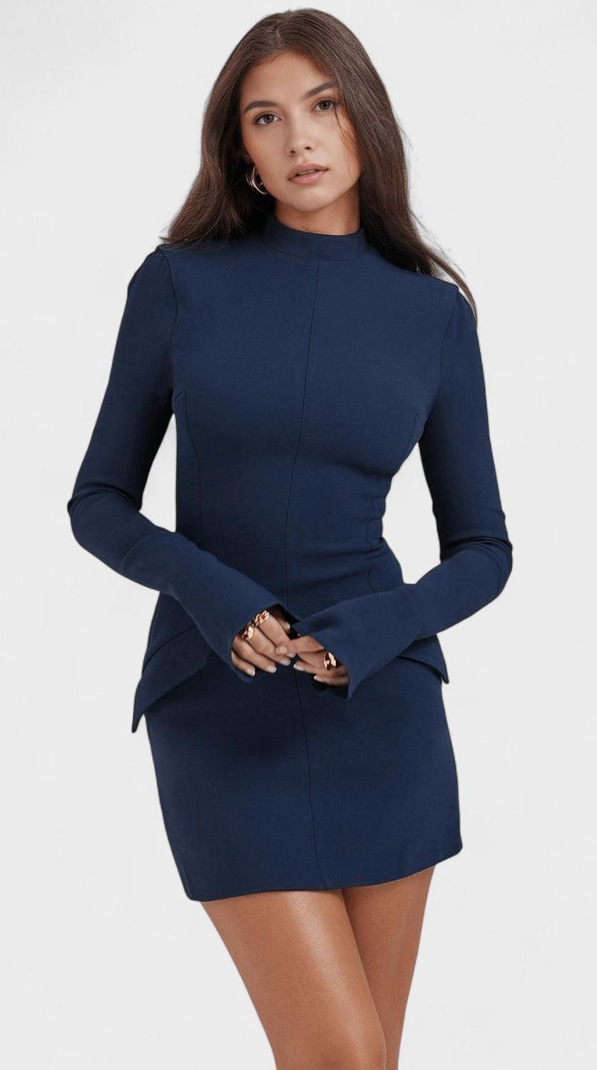 Vestido mini de manga larga elegante