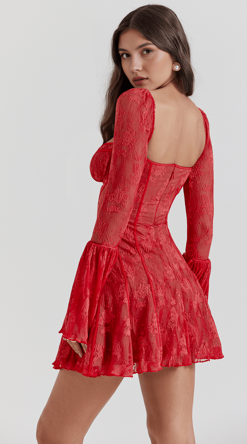 Vestido mini de silueta femenina estilizada
